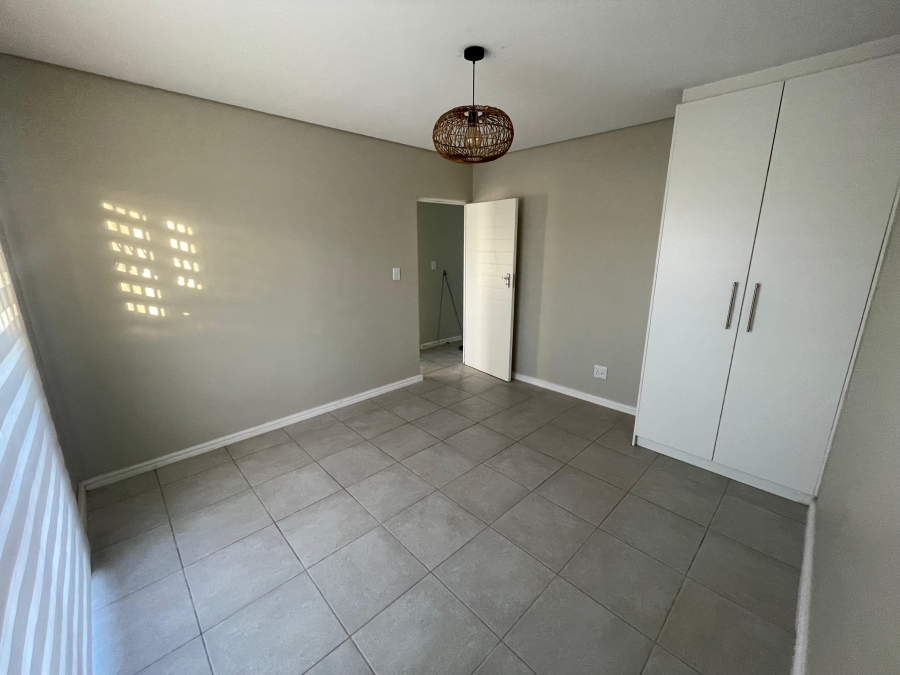 2 Bedroom Property for Sale in Ottery Western Cape